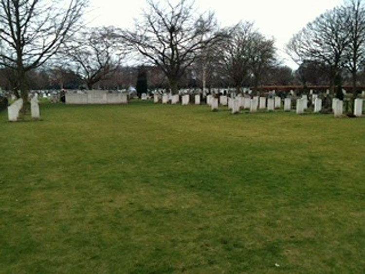 Hull Northern Cemetery, - a view showing the Screen Wall