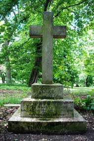 The main face of the  Phillips family memorial